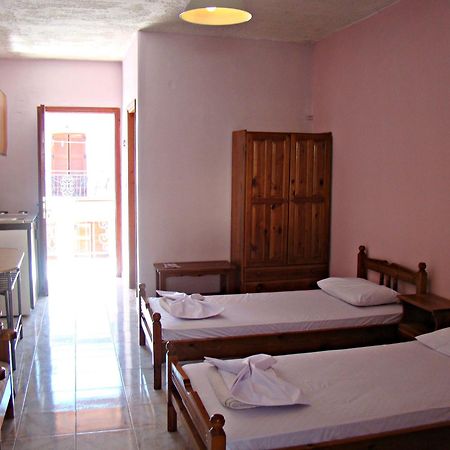 Apartamento Kristi Poros  Habitación foto