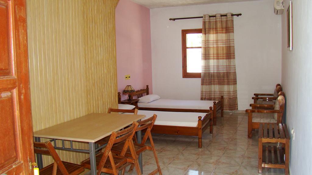 Apartamento Kristi Poros  Habitación foto