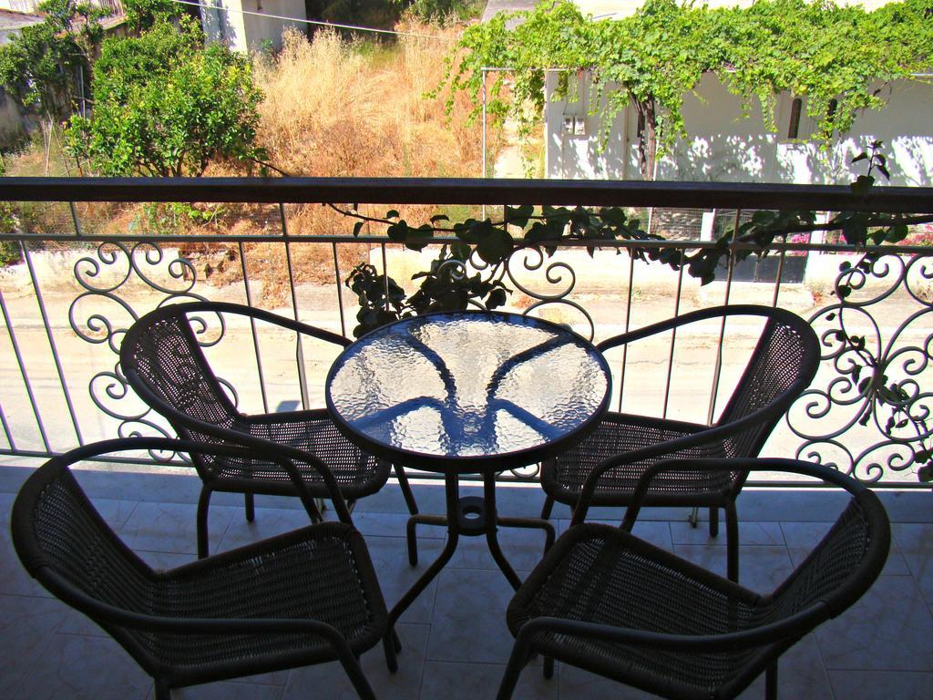 Apartamento Kristi Poros  Habitación foto