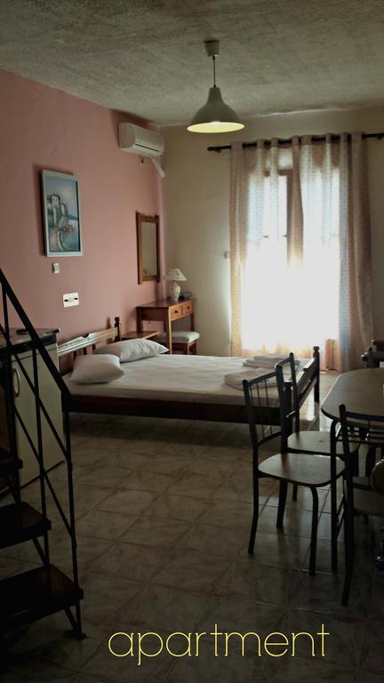 Apartamento Kristi Poros  Exterior foto