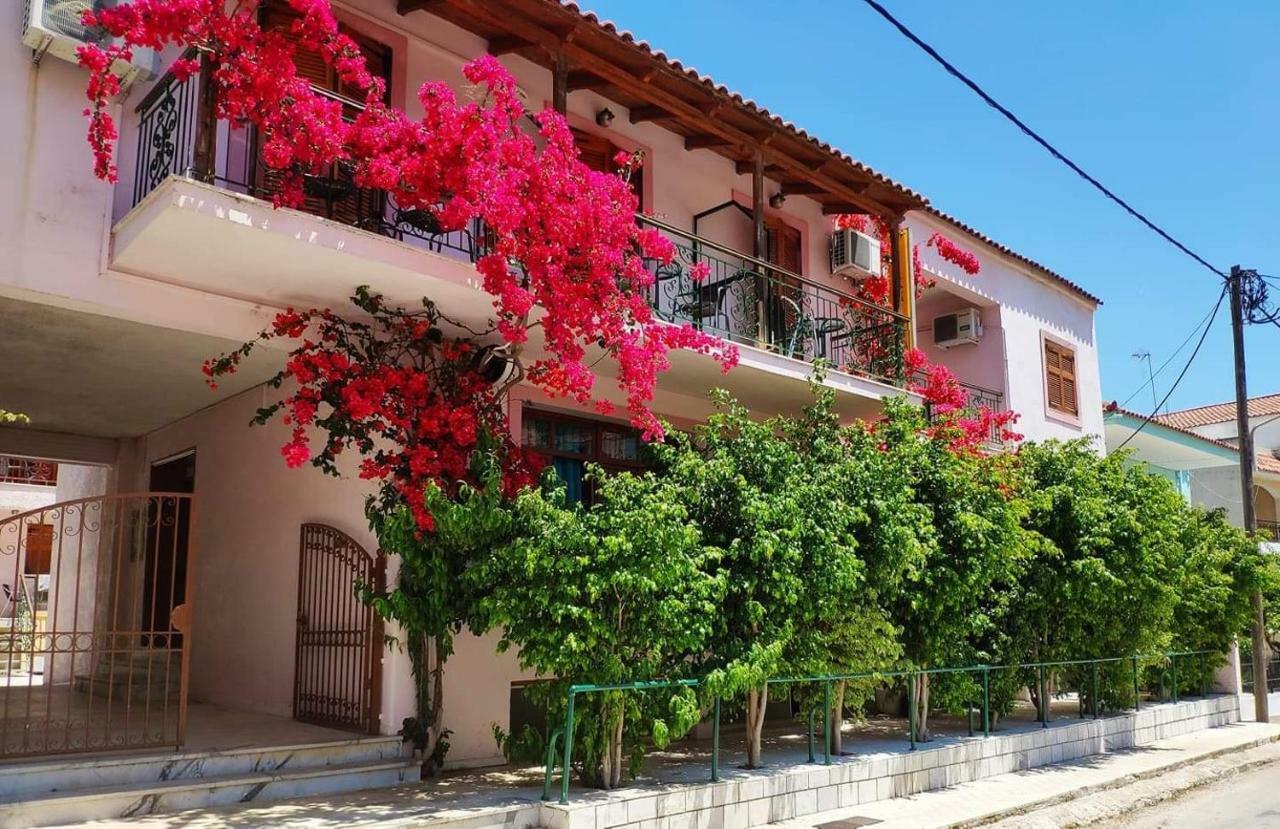 Apartamento Kristi Poros  Exterior foto